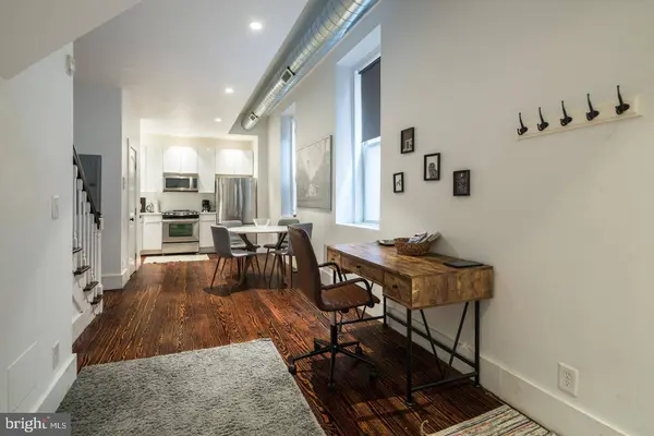 126 N 3RD ST #1, Philadelphia, PA 19106