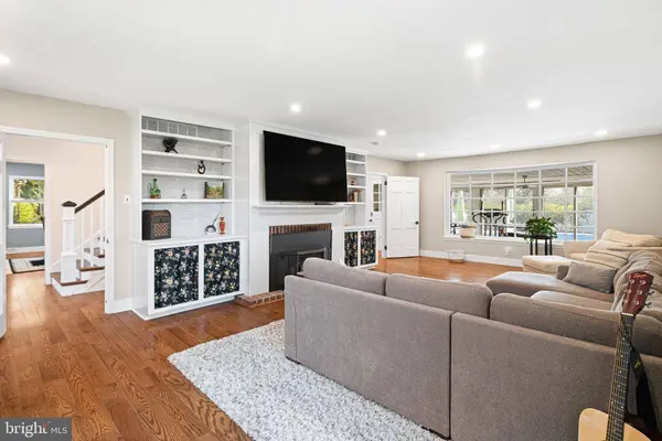 720 LINTON HILL RD, Newtown, PA 18940