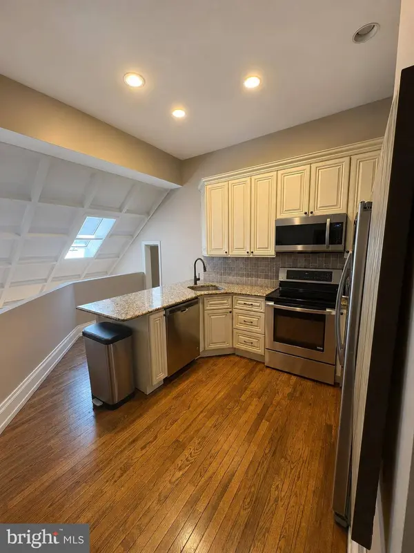 1713 GREEN ST #1, Philadelphia, PA 19130
