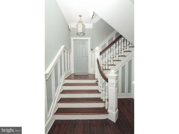 2033 SPRUCE ST #3, Philadelphia, PA 19103
