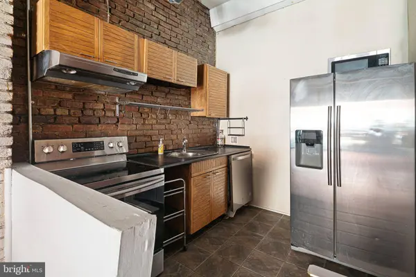 1127 S 7TH ST