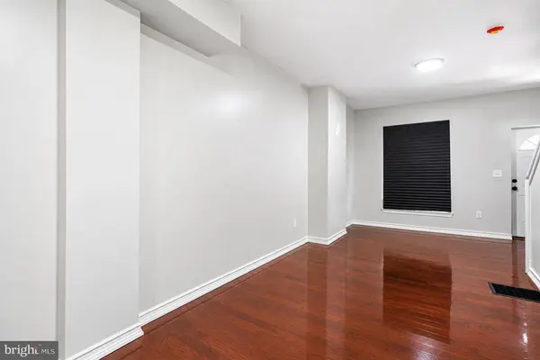 3845 FOLSOM ST, Philadelphia, PA 19104