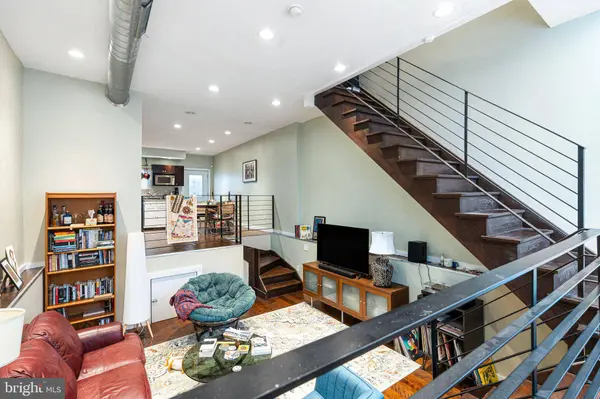 1009 S CHADWICK ST, Philadelphia, PA 19146