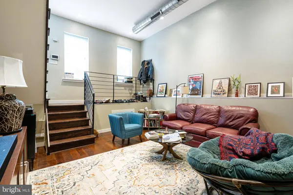 1009 S CHADWICK ST, Philadelphia, PA 19146