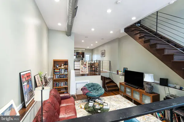 1009 S CHADWICK ST, Philadelphia, PA 19146