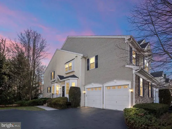 70 LONGVIEW LN, Newtown Square, PA 19073