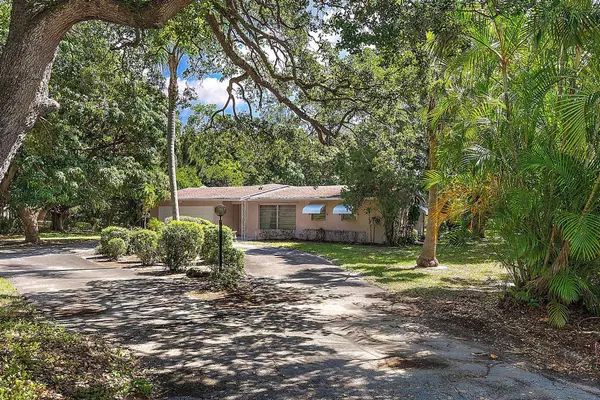 11270 Monet LN, Palm Beach Gardens, FL 33410