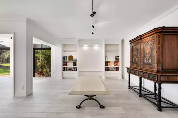 16648 N Traders XING 106, Jupiter, FL 33477