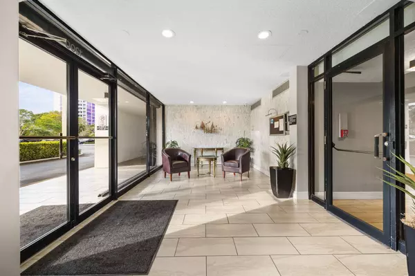 1200 Marine WAY 607, North Palm Beach, FL 33408