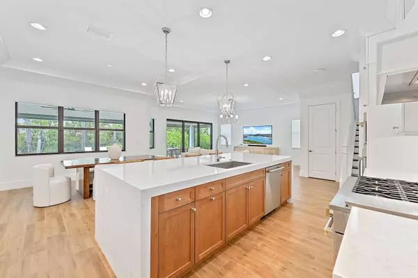 13498 Artisan CIR, Palm Beach Gardens, FL 33418