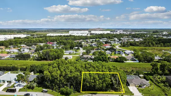 5488 NW Boydga AVE, Port Saint Lucie, FL 34986