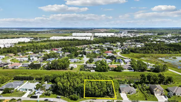 5488 NW Boydga AVE, Port Saint Lucie, FL 34986