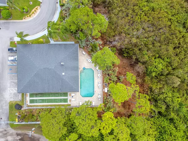 11036 SE Sea Pines CIR, Hobe Sound, FL 33455