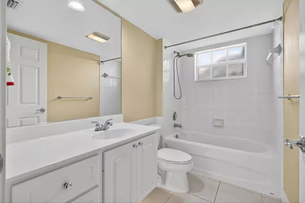 3518 Community DR, Jupiter, FL 33458