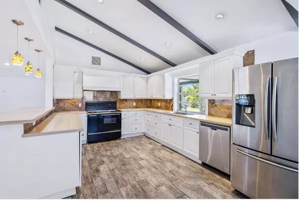 320 Fern ST, Jupiter, FL 33458