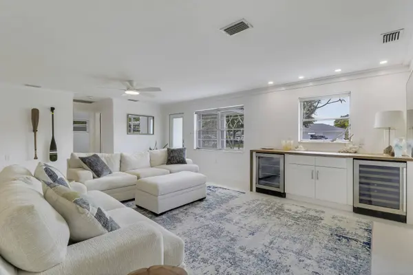 1518 Summer AVE, Jupiter, FL 33469