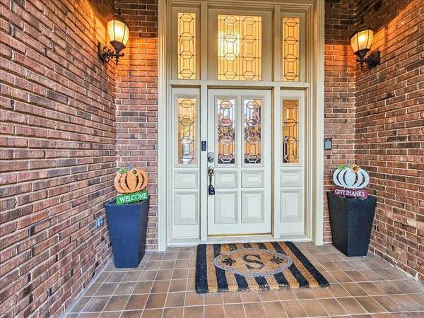 2309 Castle Rock Road, Arlington, TX 76006