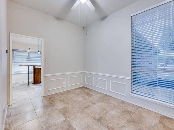 631 Engleside Drive, Arlington, TX 76018