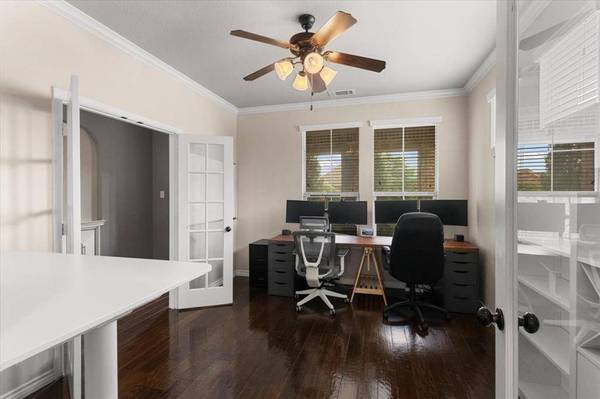 9401 Shoveler Trail, Fort Worth, TX 76118