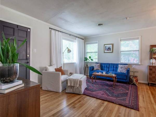 3800 Bilglade Road, Fort Worth, TX 76133