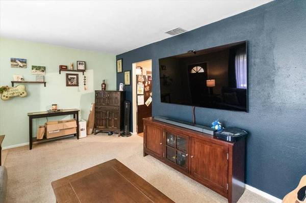 2311 Anderson Street, Irving, TX 75062