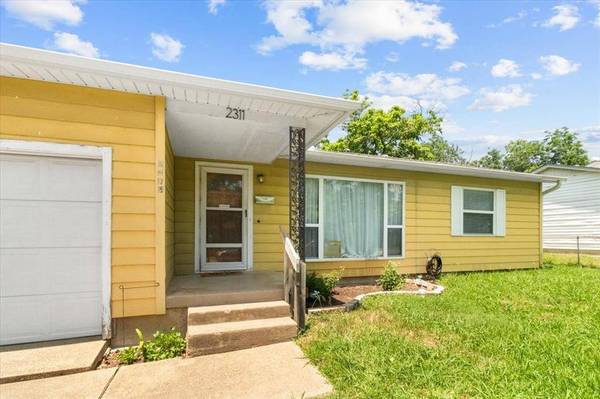 2311 Anderson Street, Irving, TX 75062