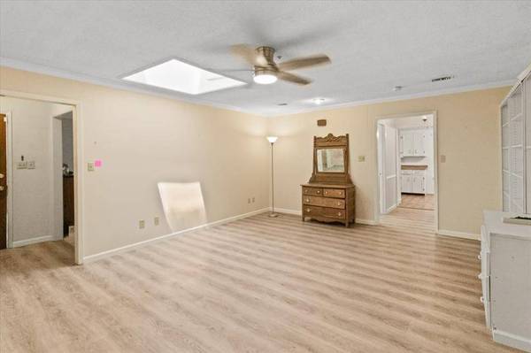 1506 Ridgeview Drive, Arlington, TX 76012