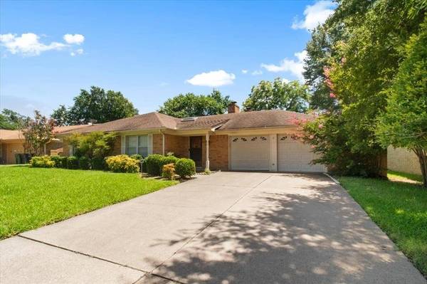1506 Ridgeview Drive, Arlington, TX 76012