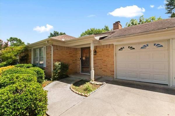 1506 Ridgeview Drive, Arlington, TX 76012