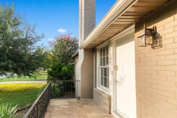 3605 Stadium Drive, Fort Worth, TX 76109