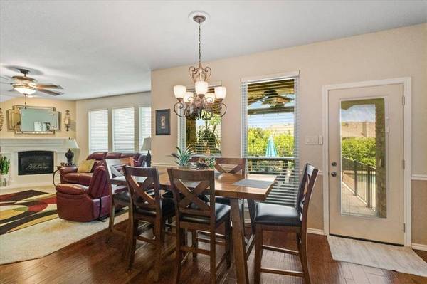 6321 Cobblestone Lane, Arlington, TX 76001