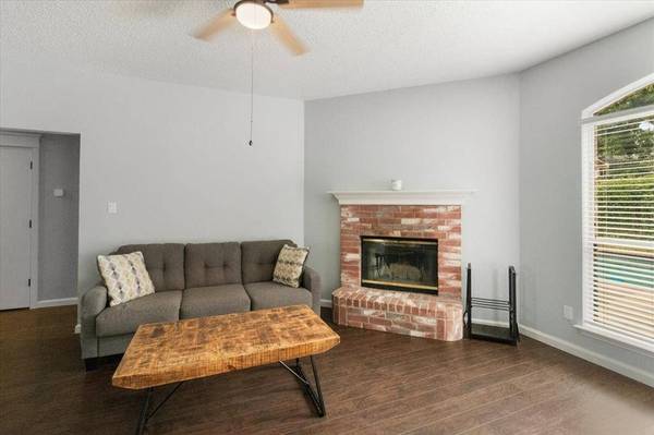 2826 Garden Oaks Place, Grand Prairie, TX 75052