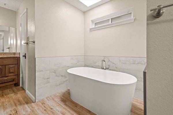 1705 Wellington Court, Arlington, TX 76013