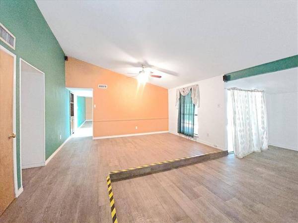 2623 Crestmoor Court, Arlington, TX 76016