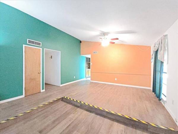 2623 Crestmoor Court, Arlington, TX 76016