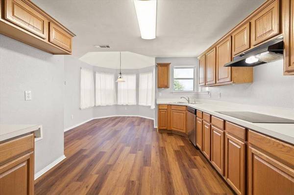 1704 Cancun Drive, Mansfield, TX 76063