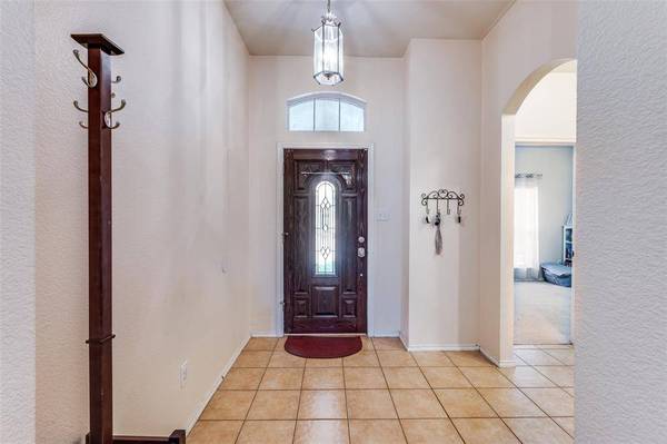 7401 Sunray Drive, Fort Worth, TX 76120