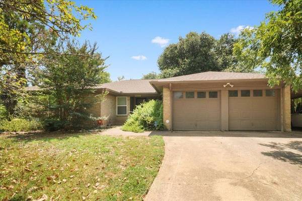 3508 Leighton Drive, Arlington, TX 76015