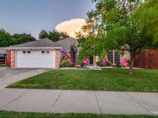 3421 Woodside Drive, Arlington, TX 76016