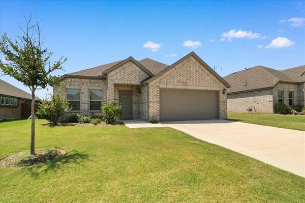1328 Fox Glen Trail, Crowley, TX 76036