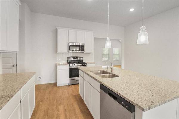 1328 Fox Glen Trail, Crowley, TX 76036