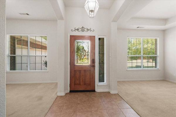 5312 Hockley Drive, Grand Prairie, TX 75052