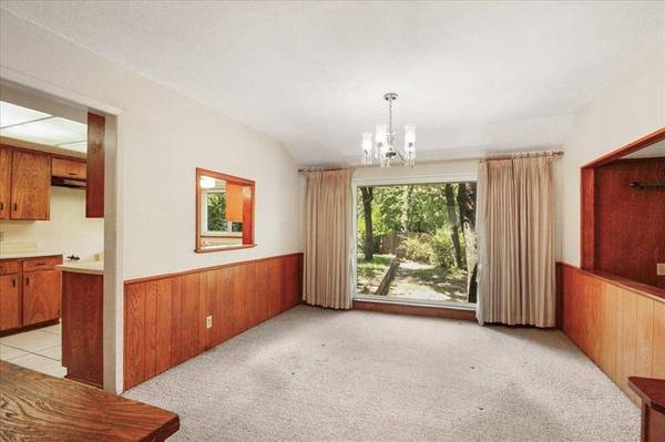 2803 Oak Cliff Lane, Arlington, TX 76012