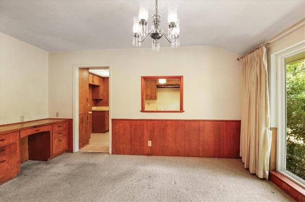 2803 Oak Cliff Lane, Arlington, TX 76012