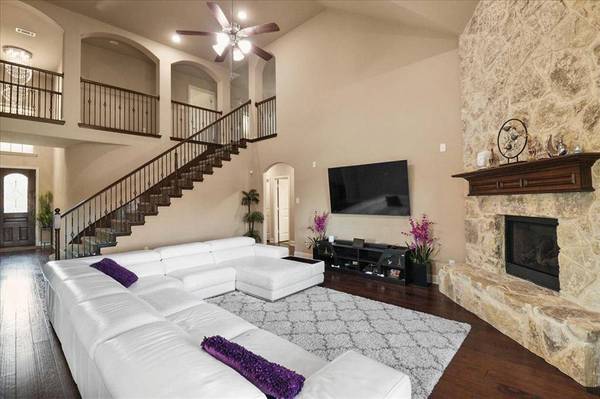 5225 Edgebrook Way, Fort Worth, TX 76244