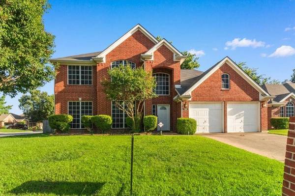 1100 Bellingham Place, Arlington, TX 76001