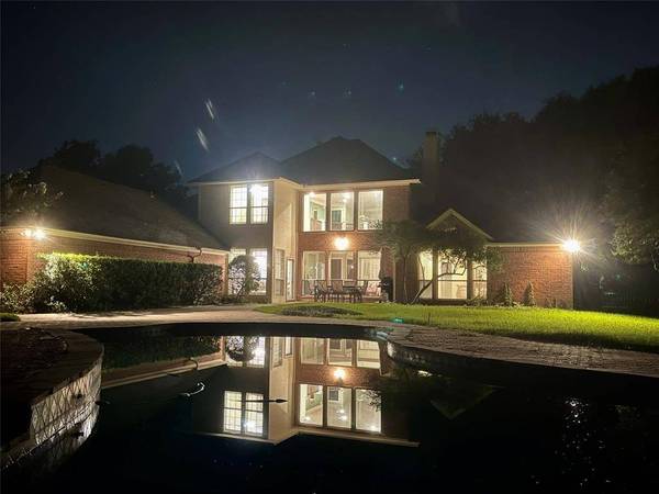 6907 Marina Shores Court, Arlington, TX 76016