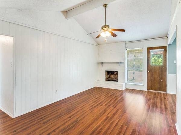 545 Chambers Creek Drive, Everman, TX 76140