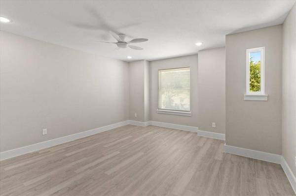 2640 Hutchinson Street, Fort Worth, TX 76106