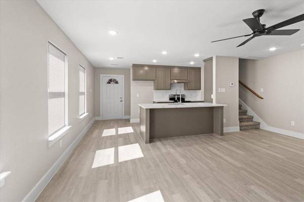 2640 Hutchinson Street, Fort Worth, TX 76106